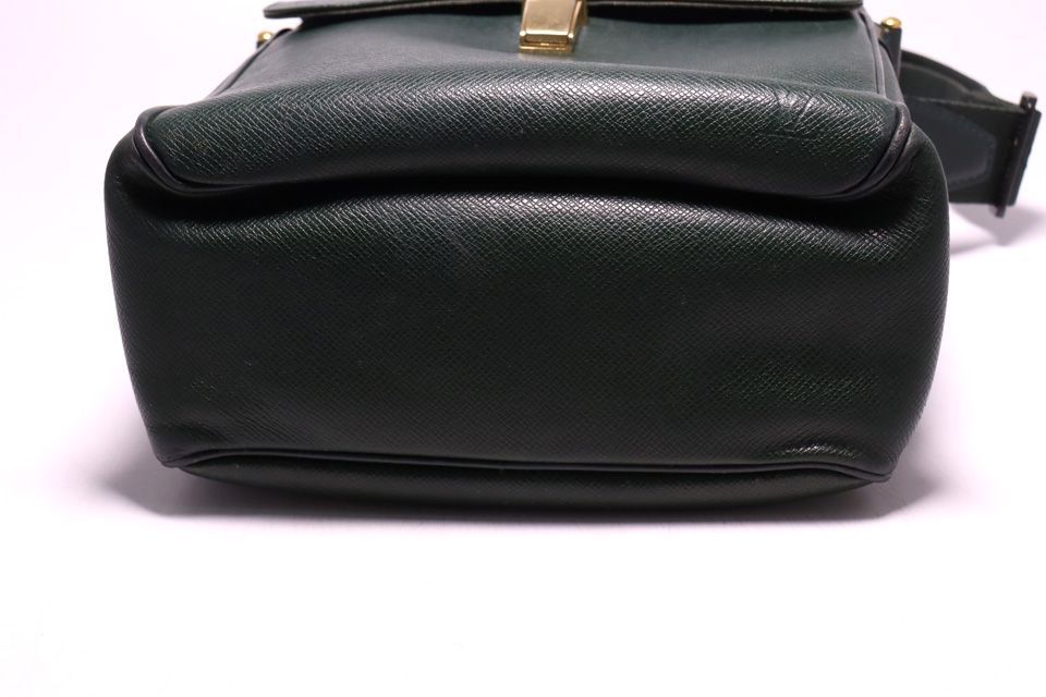 □LOUIS VUITTON タイガ ヤランガ レザー ショルダーバッグ ルイ □LOUIS VUITTON タイガ ヤランガ レザー ショルダーバッグ ルイ