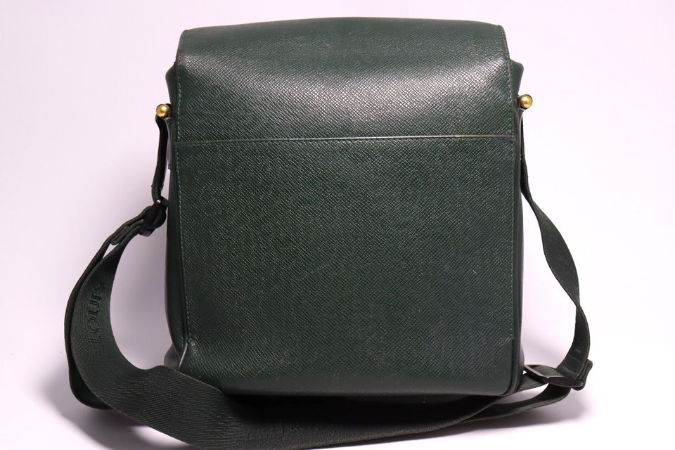 □LOUIS VUITTON タイガ ヤランガ レザー ショルダーバッグ ルイ □LOUIS VUITTON タイガ ヤランガ レザー ショルダーバッグ ルイ