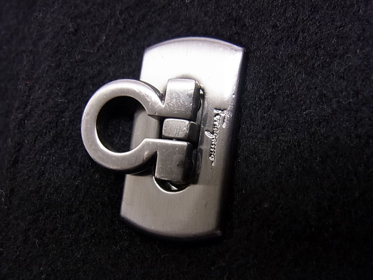 ◇Salvatore Ferragamo カシミヤ混紡 デザインコート ガンチーニターン