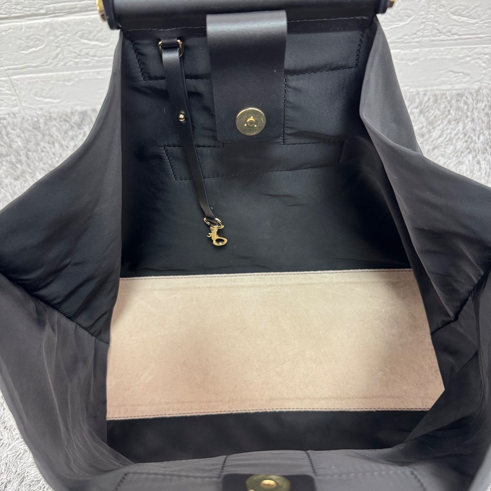 極美品】イアクッチ IACUCCI トートバッグ ソルベット L SORBETTO