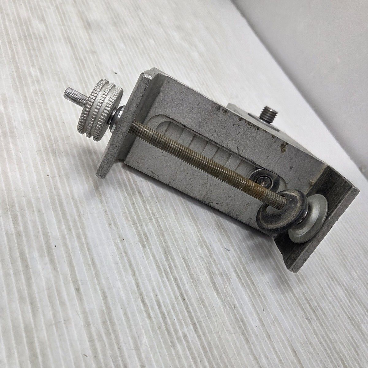S03009 タジマ レーザークランプ レーザー 墨出し器 固定具 LA-CLP 