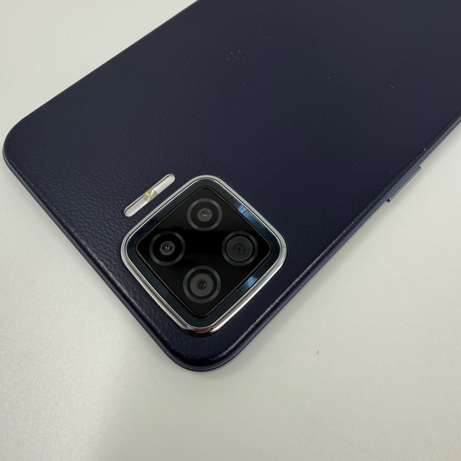 美品】oppo a73 ネイビー 箱付き 付属品付き SIMフリー OPPO A73 SIMフリー