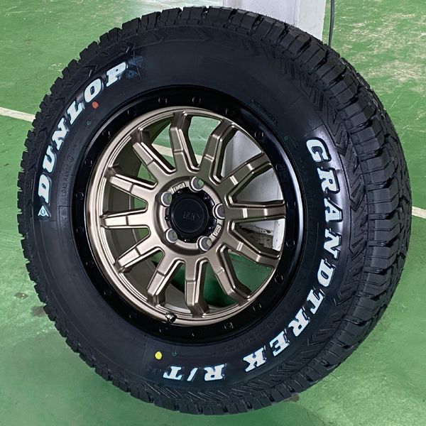 DELICA D:5 CX-5 RAV4 X-TRAIL 等 16インチ 新品タイヤホイール4本 