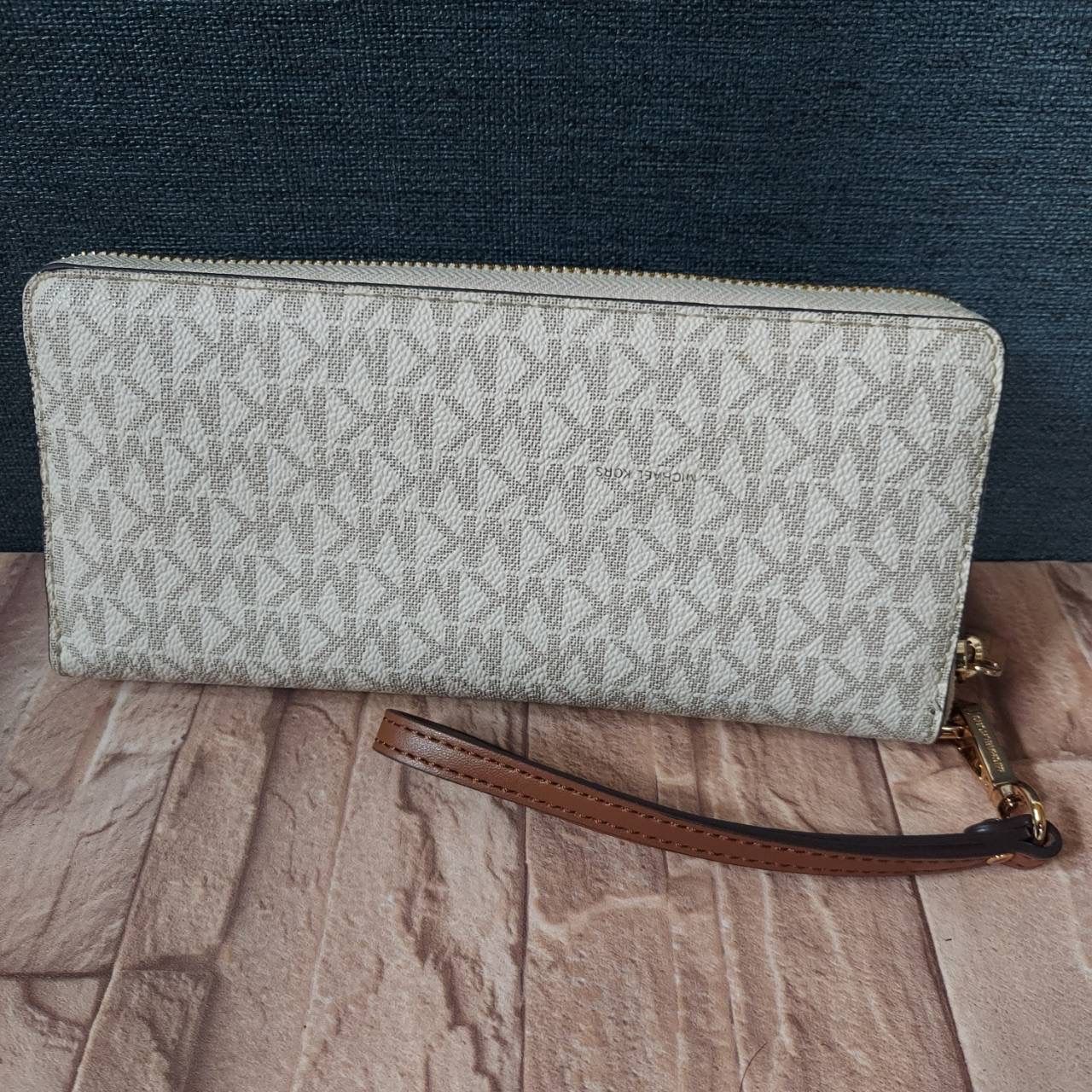 MICHAEL KORS マイケルコース 長財布 ラウンドファスナー ホワイト 白 