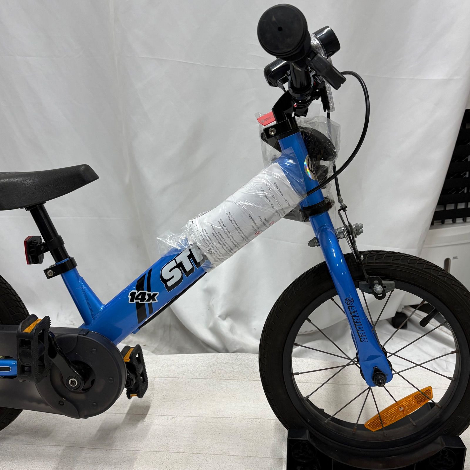 STRIDER ストライダー 14x スポーツモデル ブルー USED ペダル付 大人気 STRIDER 14X ストライダー スポーツモデル ペダル付き ブルー