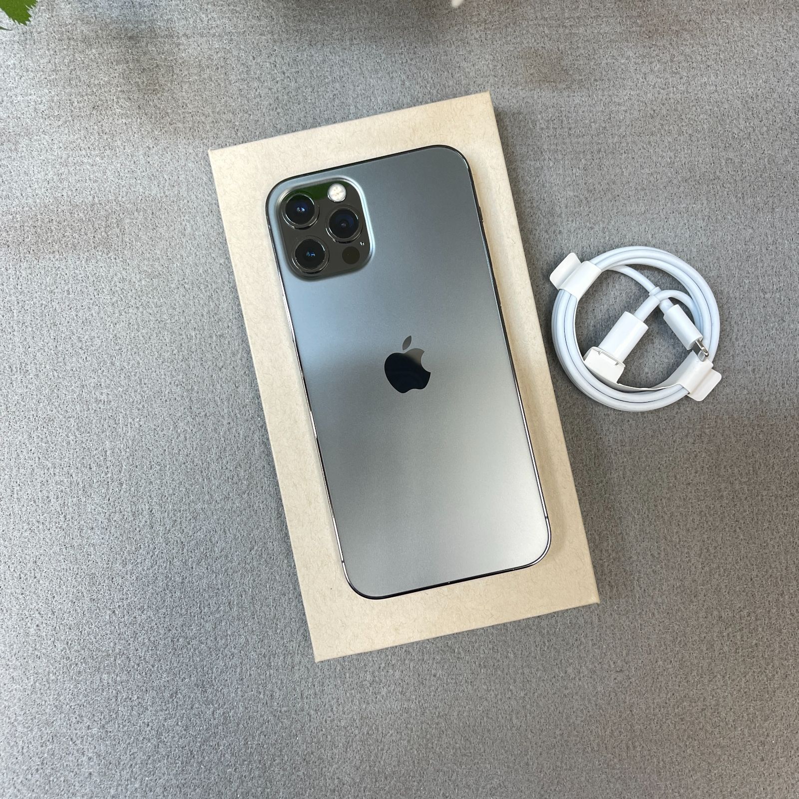 iPhone 12 Pro 256GB グラファイト SIMフリー - メルカリ
