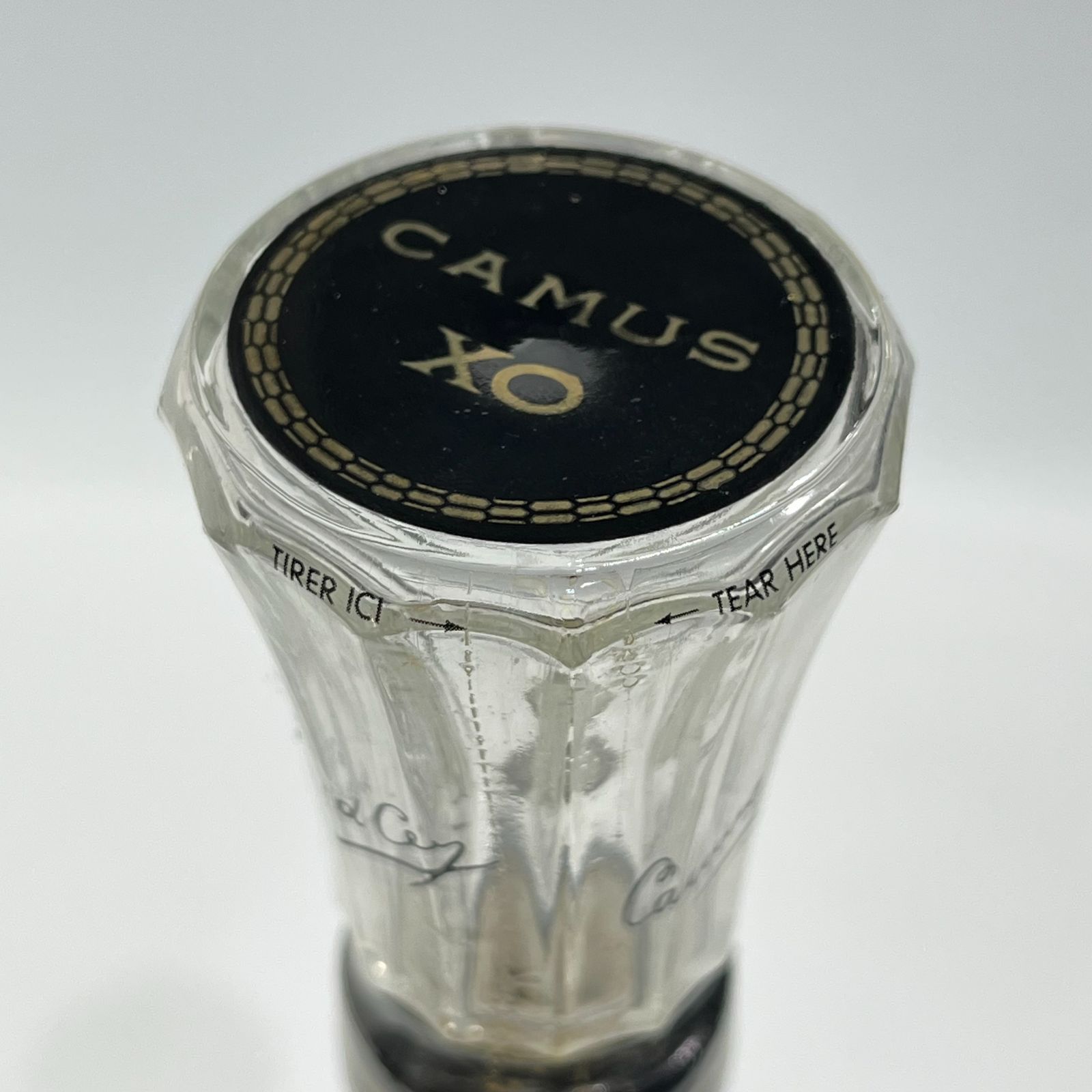 CAMUS XO コニャック 旧ボトル 古酒 箱付き 未開栓 カミュ XO ロングネック 1L 未開栓 箱付 旧ボトル コニャック - メルカリ