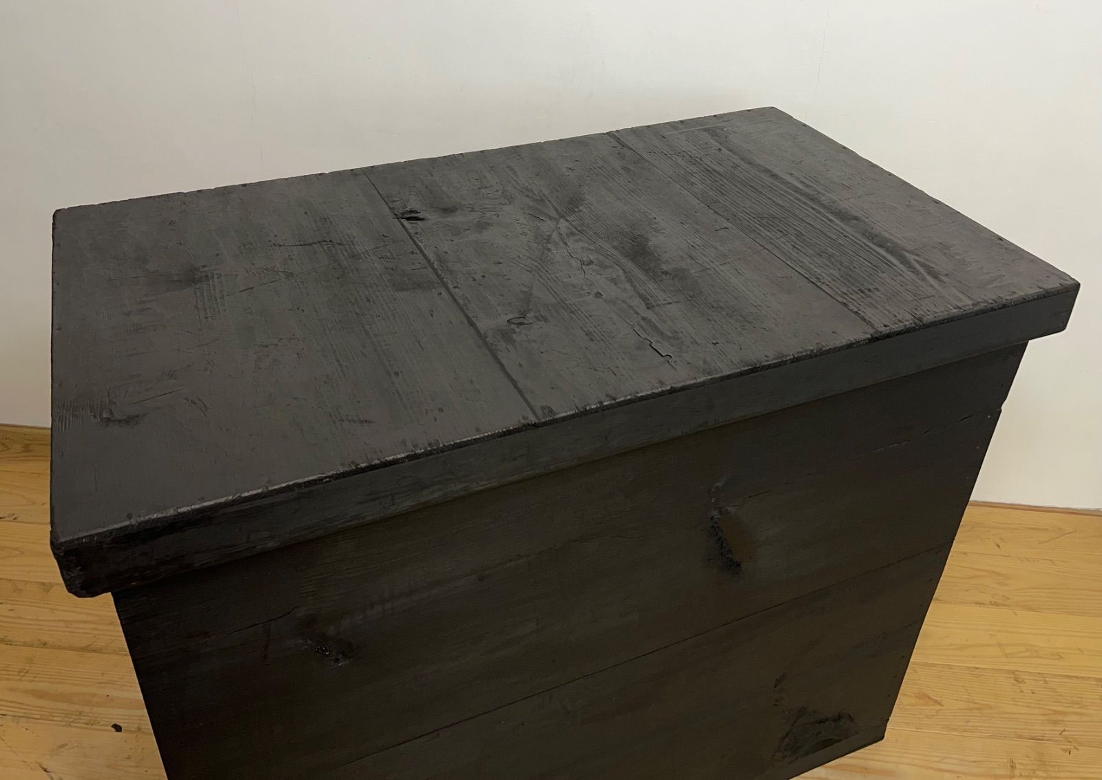 黒　木箱　ディスプレイ台　2A050　古道具　古家具　ビンテージ　アンティーク 黒 木箱 ディスプレイ台 2A050 古道具 古家具 ビンテージ アンティーク