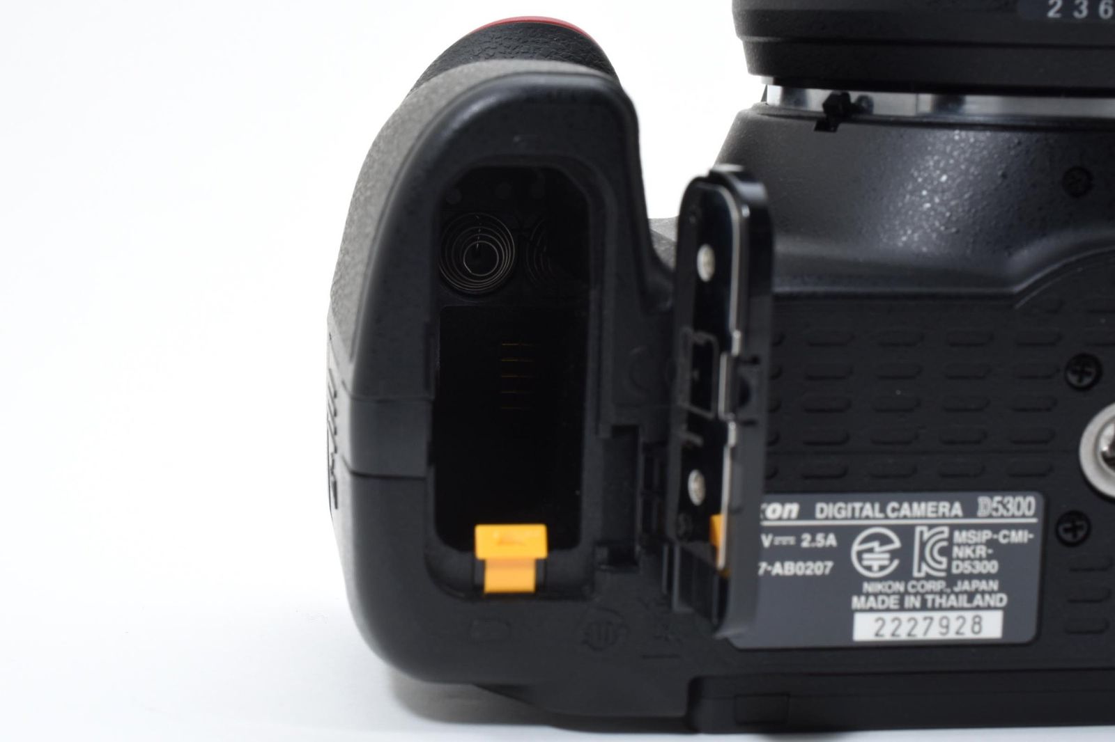 実用美品 箱あり】Nikon ニコン D5300 シャッター数838枚と極小 実用美品 箱あり】Nikon ニコン D5300 シャッター数838枚と極小