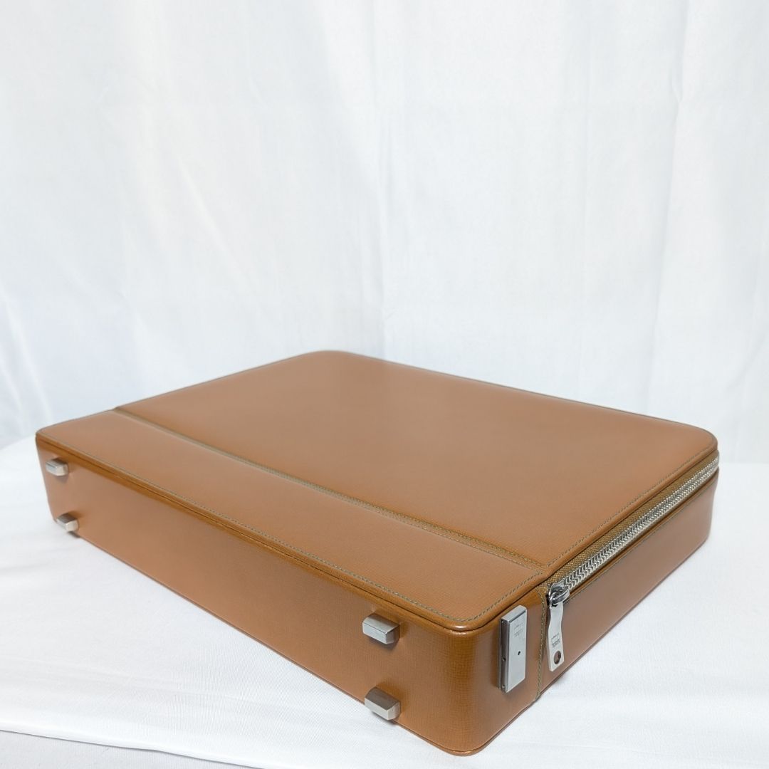 美品 ヴァレクストラ プレミエ アタッシュケース ブラウン レザー 