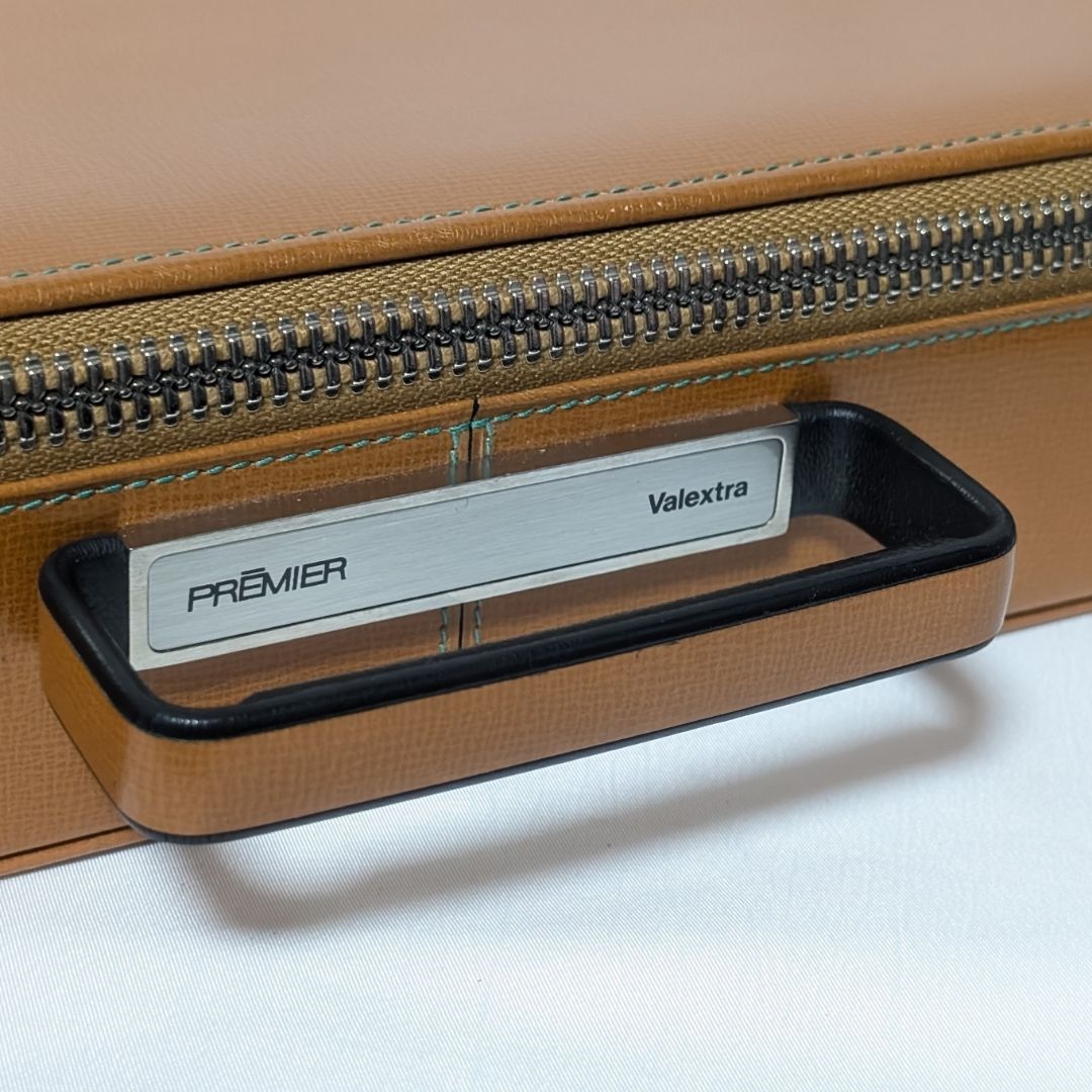美品 ヴァレクストラ プレミエ アタッシュケース ブラウン レザー 
