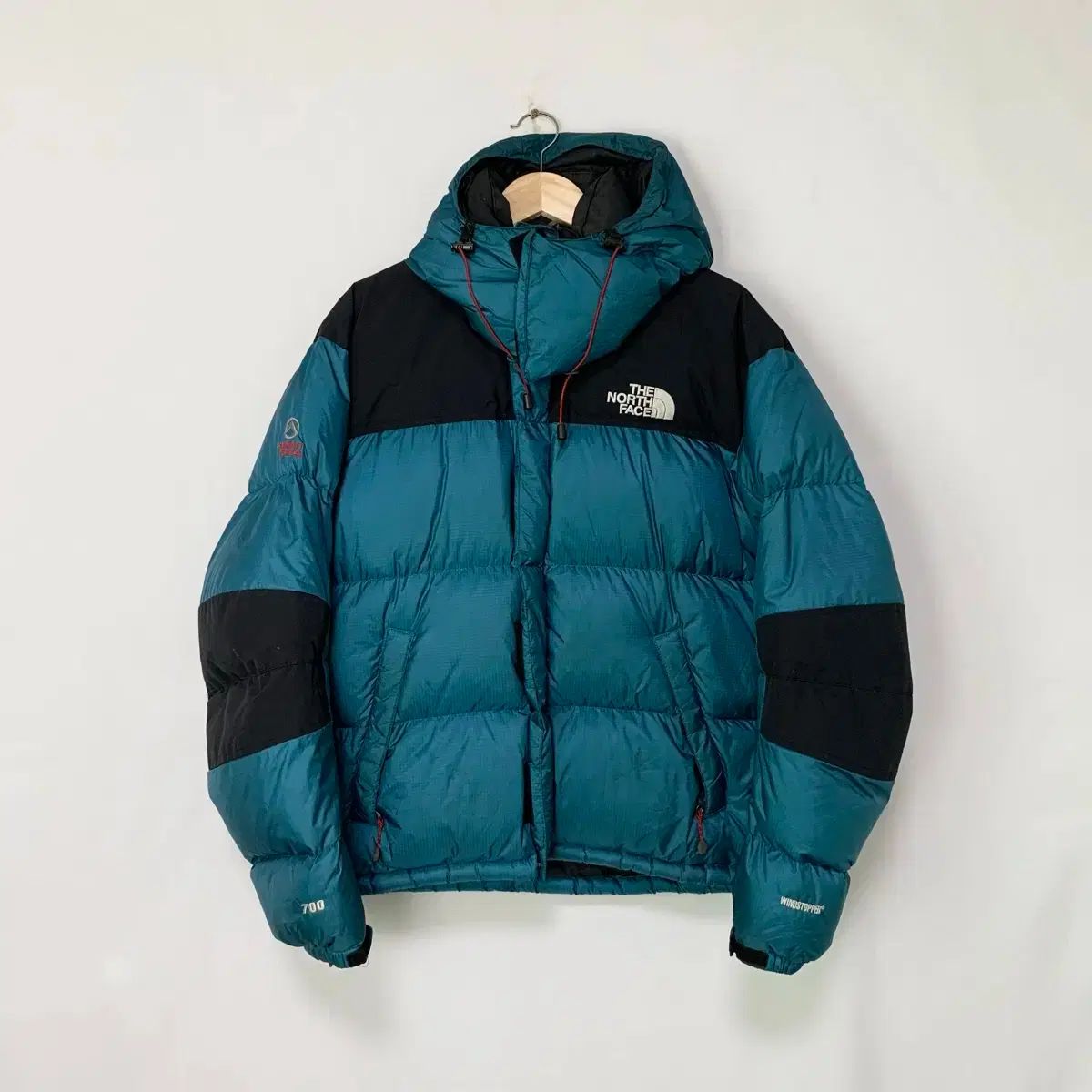 THE NORTH FACE(ザノースフェイス) 700 Nuptse(ヌプシ) ダウン 