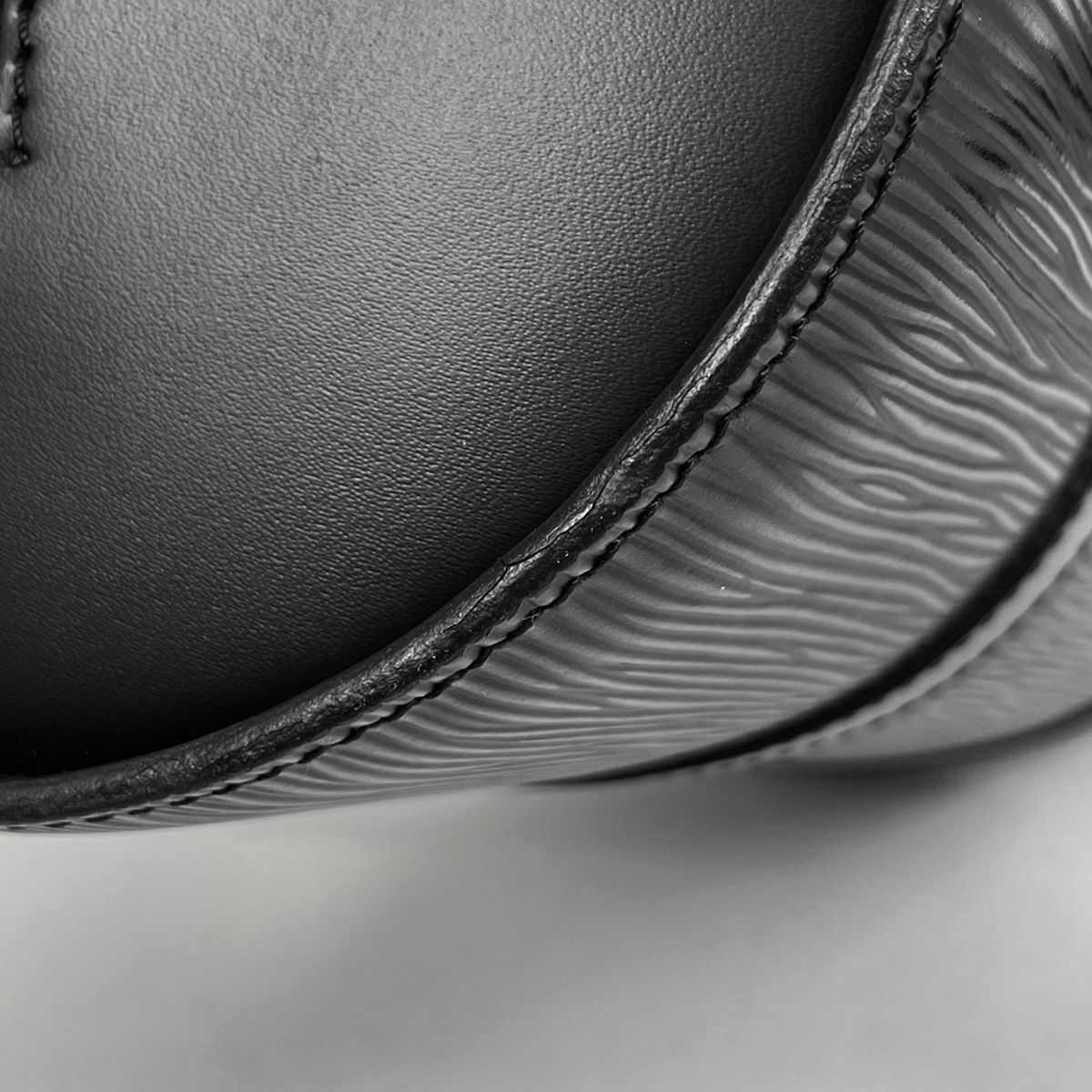 ルイ・ヴィトン Louis Vuitton スフロ 円筒型 手提げ M52222 M52862