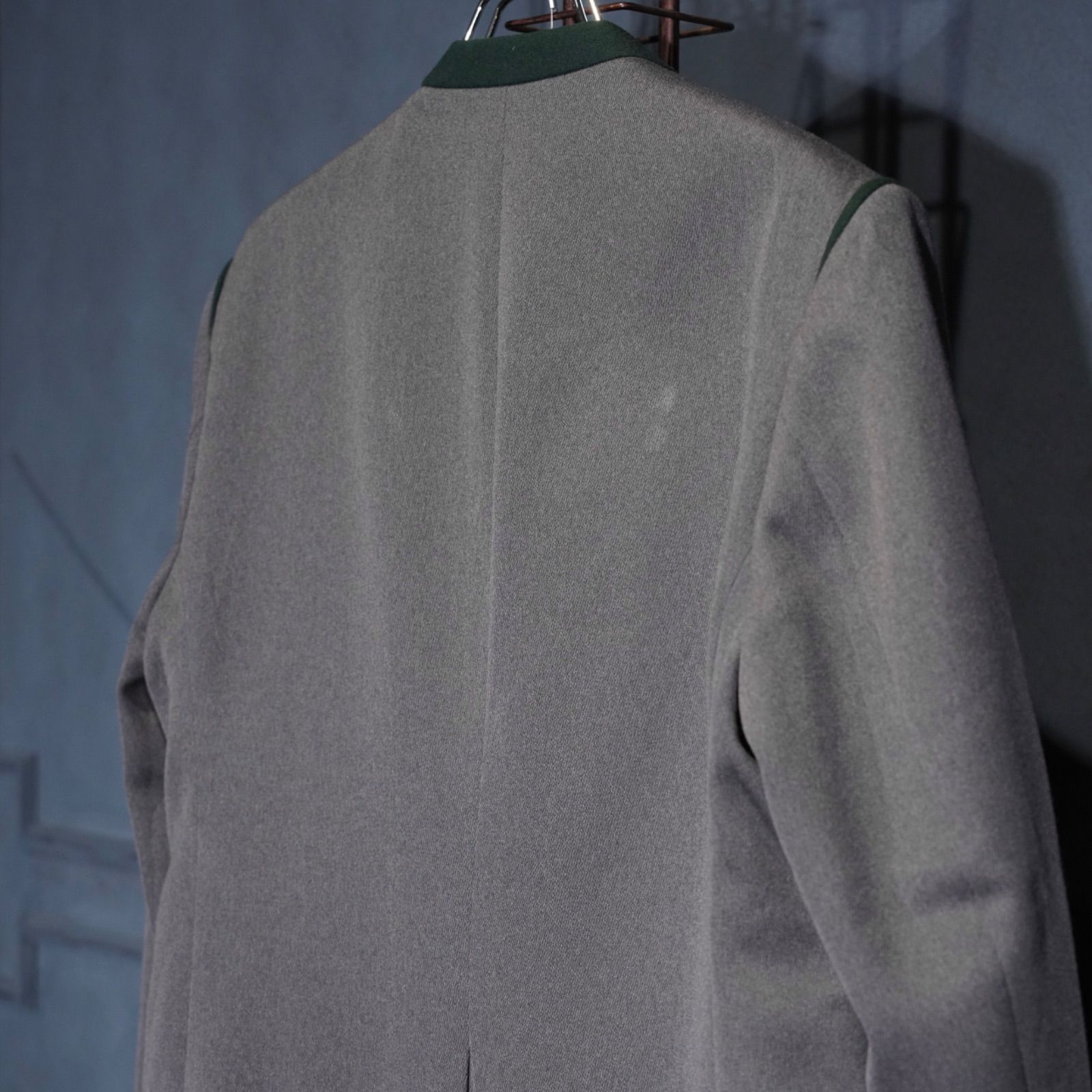 EU VINTAGE *SPECIAL ITEM* EU VINTAGEヨーロッパ古着2トーンデザイン 