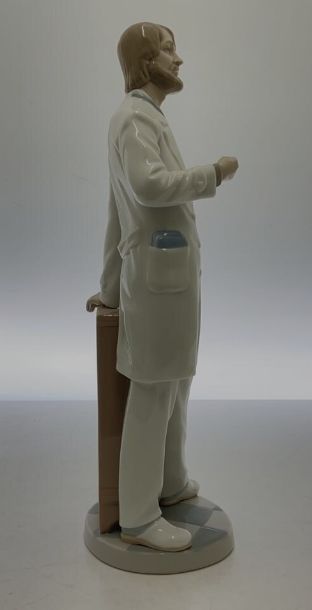 リヤドロ LLADRO 絶版　「素敵なドクター」antique ceramic 送料無料】リヤドロ LLADRO 絶版 「素敵なドクター」antique ceramic