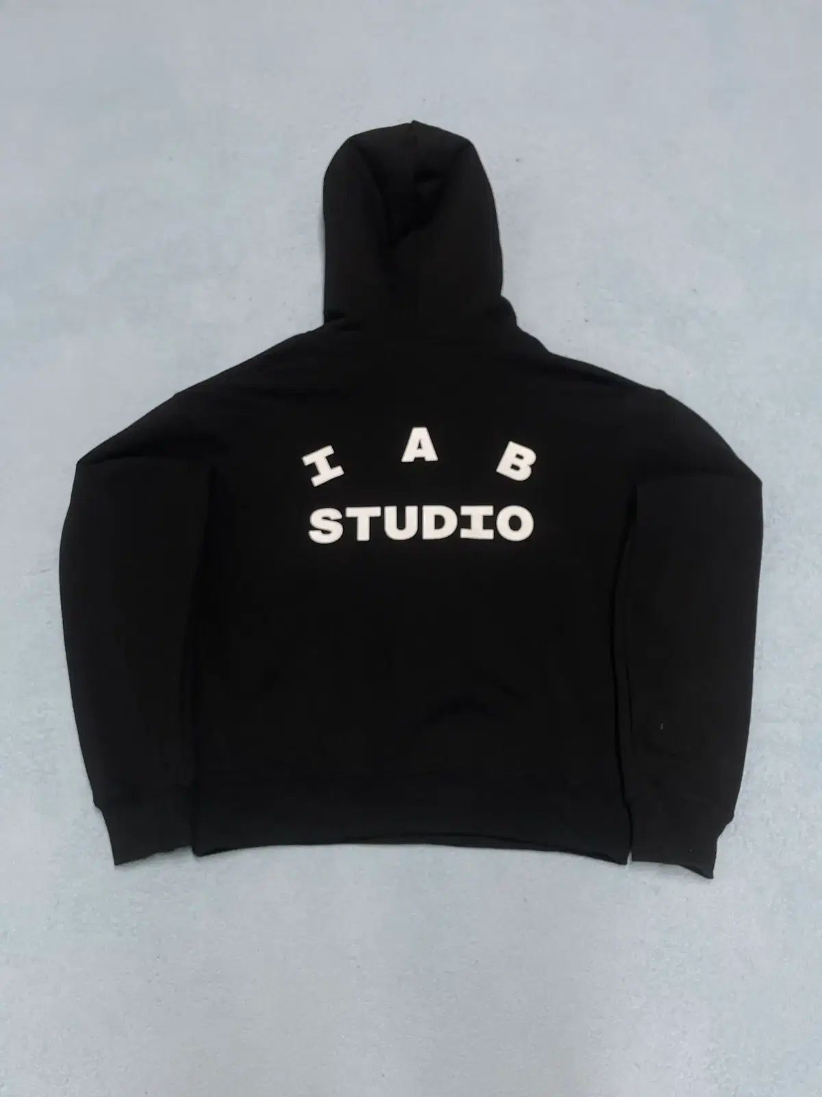 IAB Studio アイエプスタジオ フーディー 公式通販 WHO 90サイズ 出品 