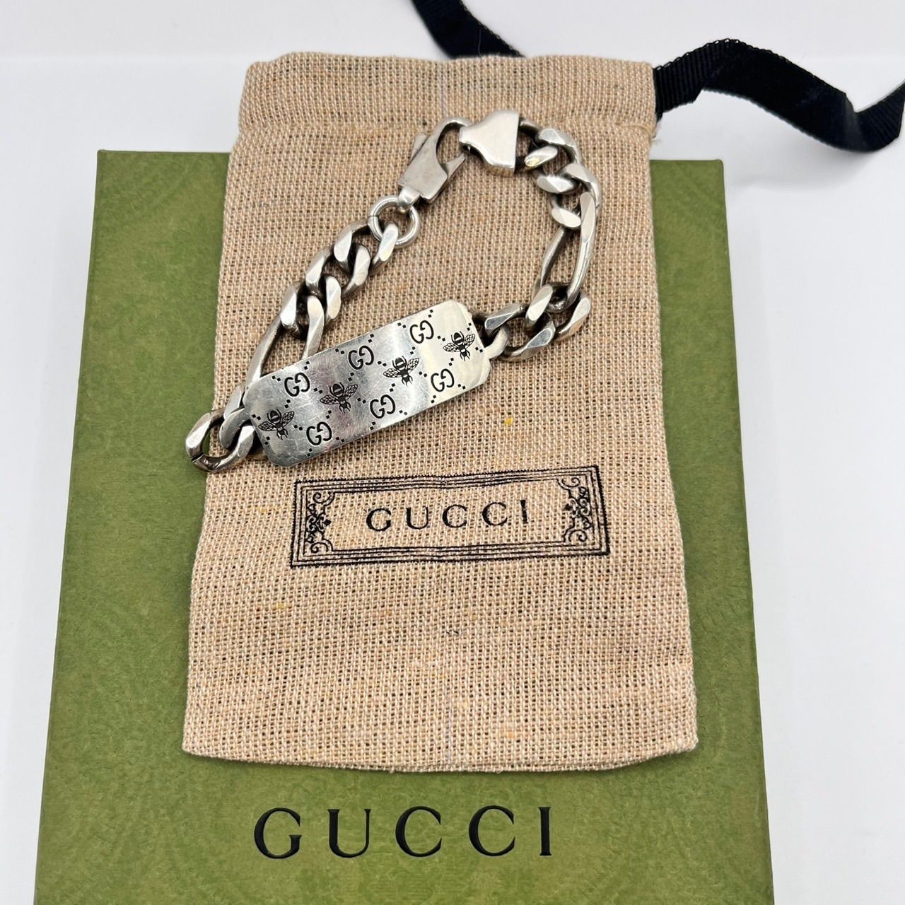GUCCI グッチ728264 GG Bee Engraved Bracelet エングレービング GUCCI グッチ728264 GG Bee Engraved Bracelet エングレービング