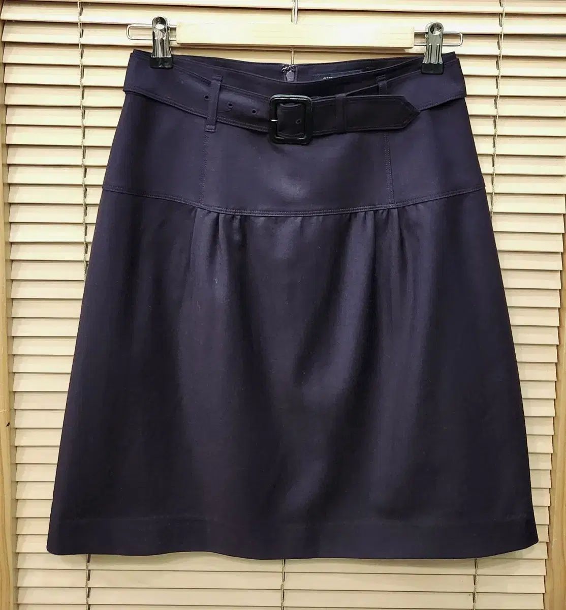レディース (新品) バーバリー ベルト ミニスカート