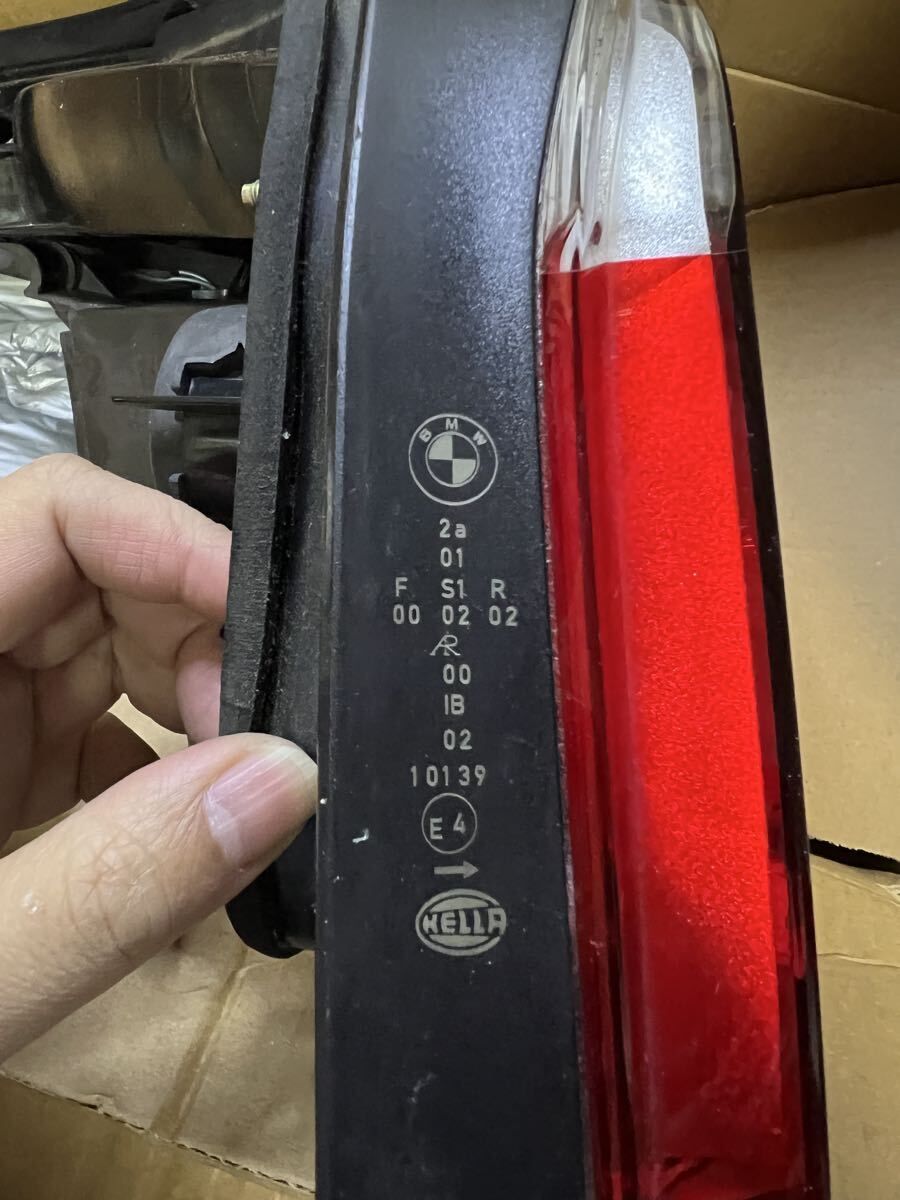 程度良好☆BMW 5シリーズ E60 左右セット テールライト 7165738