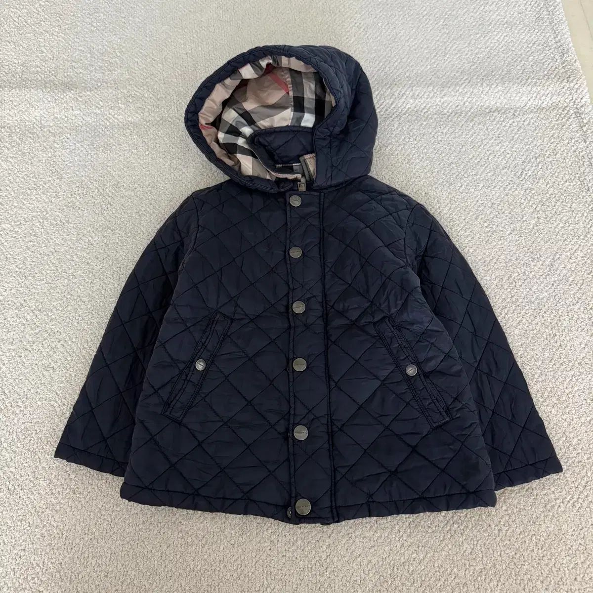 バーバリー】Burberry キルティング トレーナー 3Y 98cm 【公式通販】