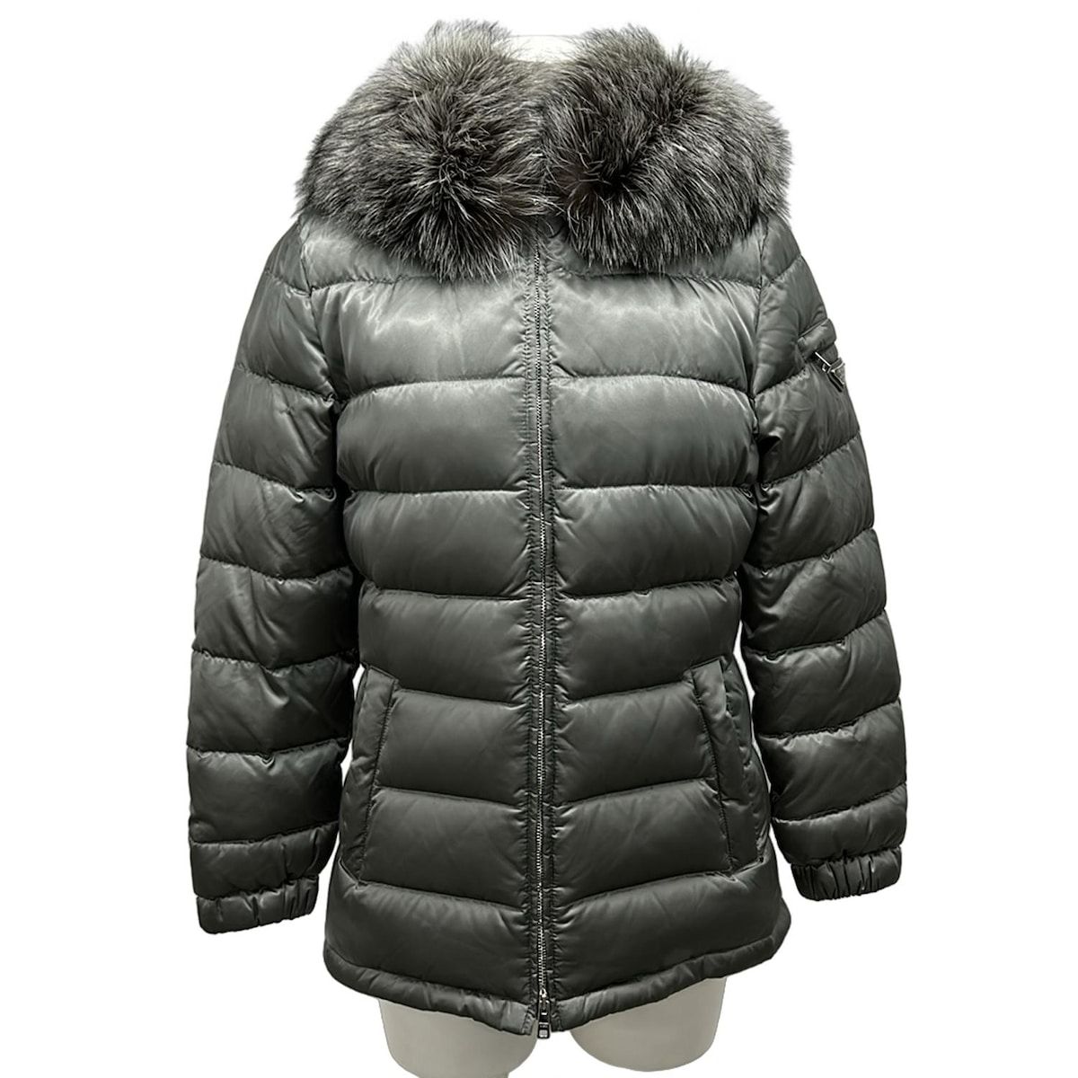 PRADA(プラダ) ダウンコート サイズ42 M レディース美品 - 28G060 