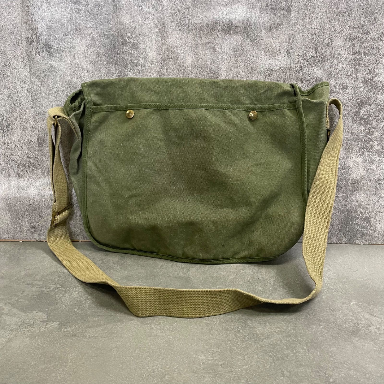 T-1014】米軍 ミリタリーショルダーバッグ オリーブ カーキ
