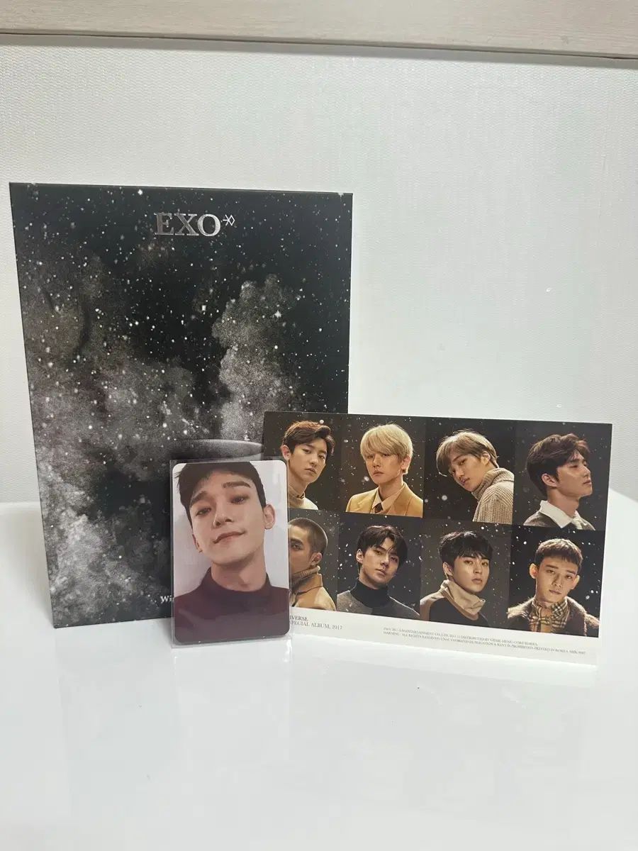新作入荷，新品】 EXO Universe アルバム + チェン(CHEN・ジョンデ) トレカ
