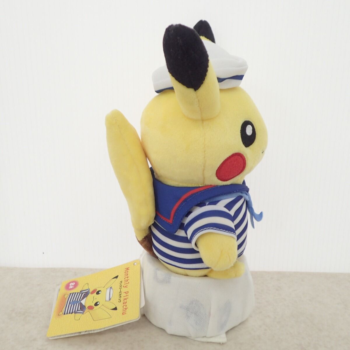 ポケモンセンター ぬいぐるみ マンスリーピカチュウ 2015 8月 紙タグ 