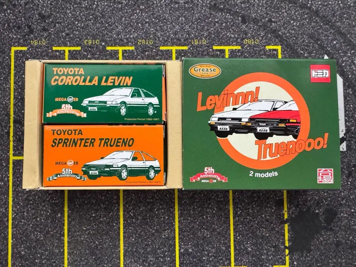TOMICA トミカ 非売品 限定 5周年記念 レビン＆トレノ AE86 【未開封】トミカ MEGAWEB 【公式通販】 セット レビン/トレノ 記念 5周年 ミニカー