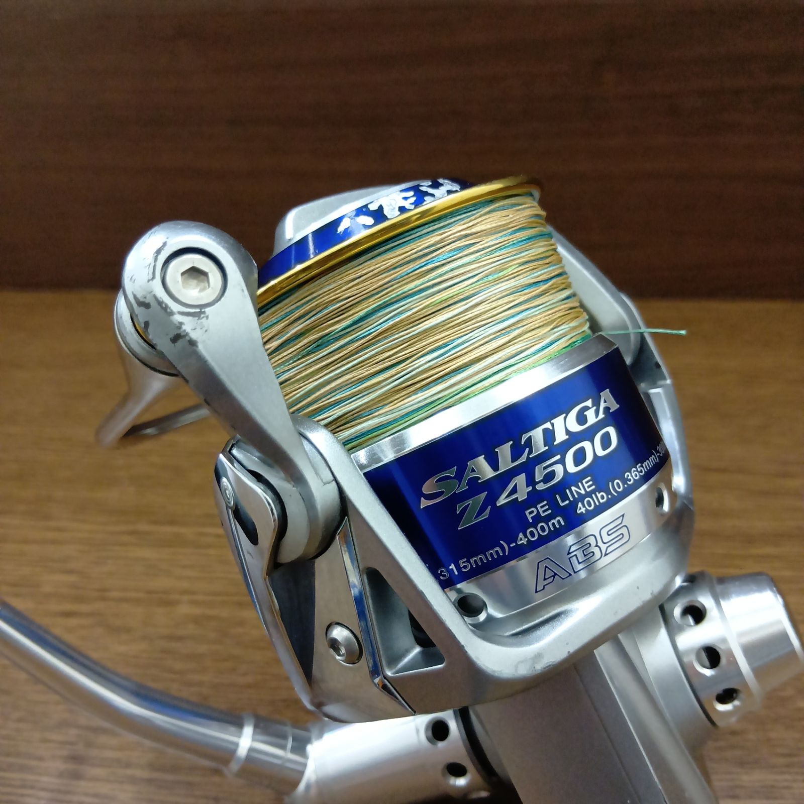 ダイワ 初代01ソルティガZ4500 ジャンク品 MCハンドルノブ付き ダイワ 初代01ソルティガZ4500 ジャンク品 MCハンドルノブ付き 【公式