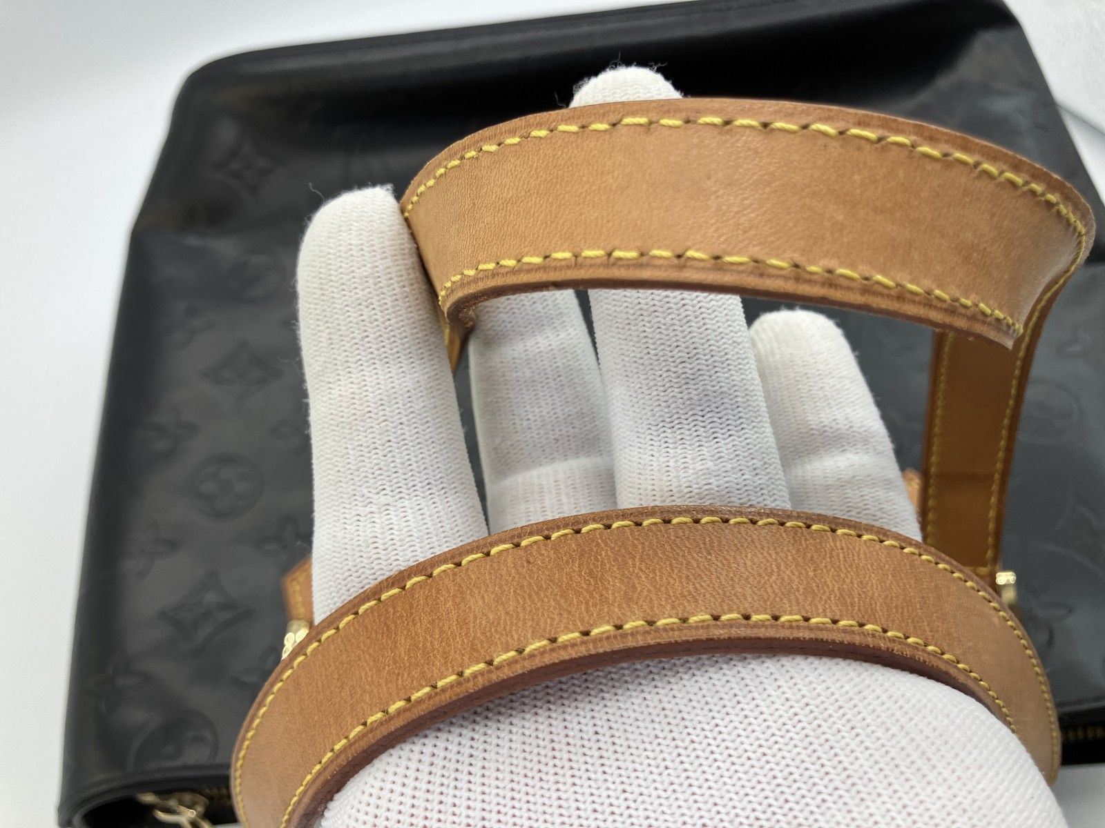 ルイヴィトン ヴェルニ トートバッグ ブラック リカラー品 TH0051 