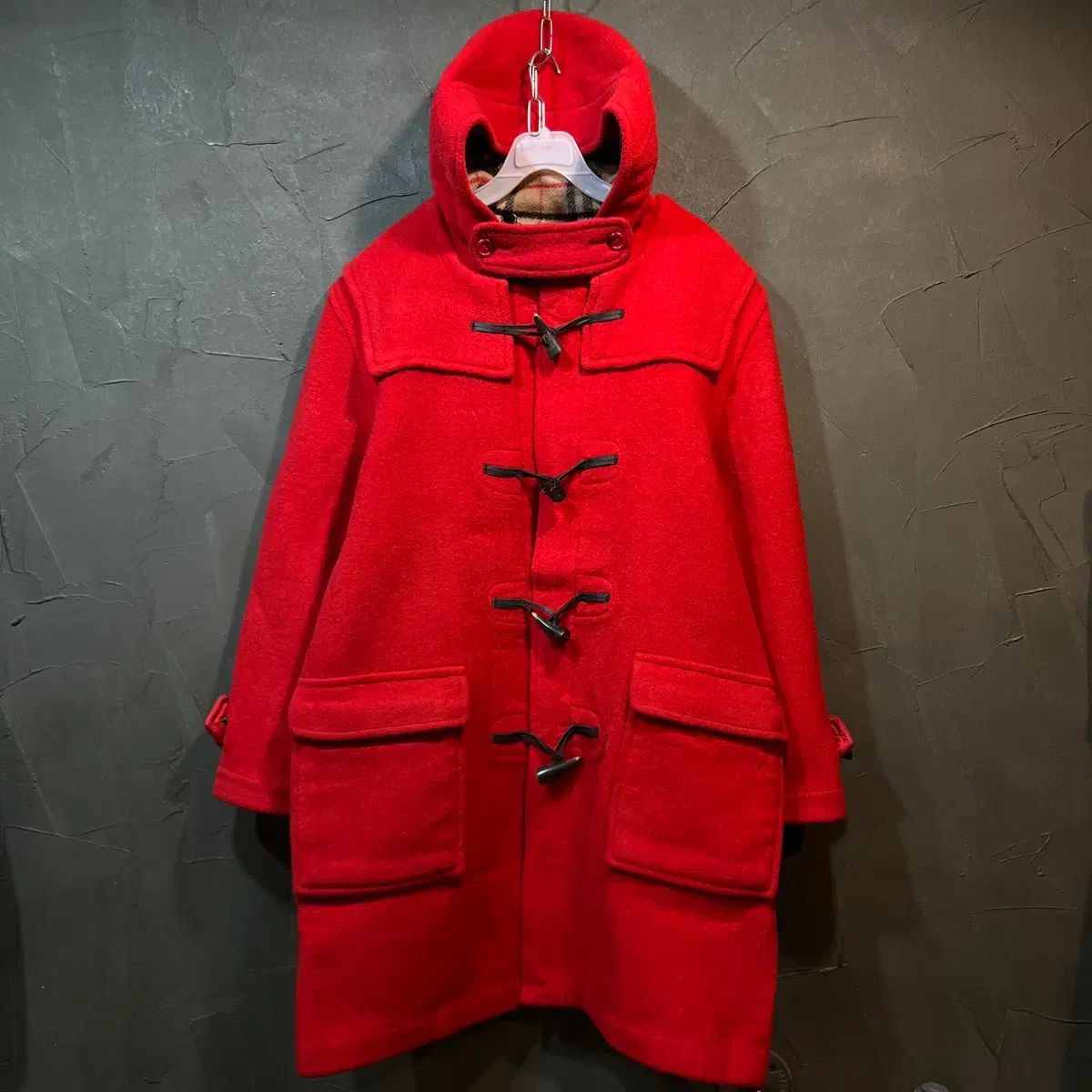 バーバリー BURBERRY レッド ダッフルコート - メルカリ バーバリー BURBERRY レッド ダッフルコート - メルカリ