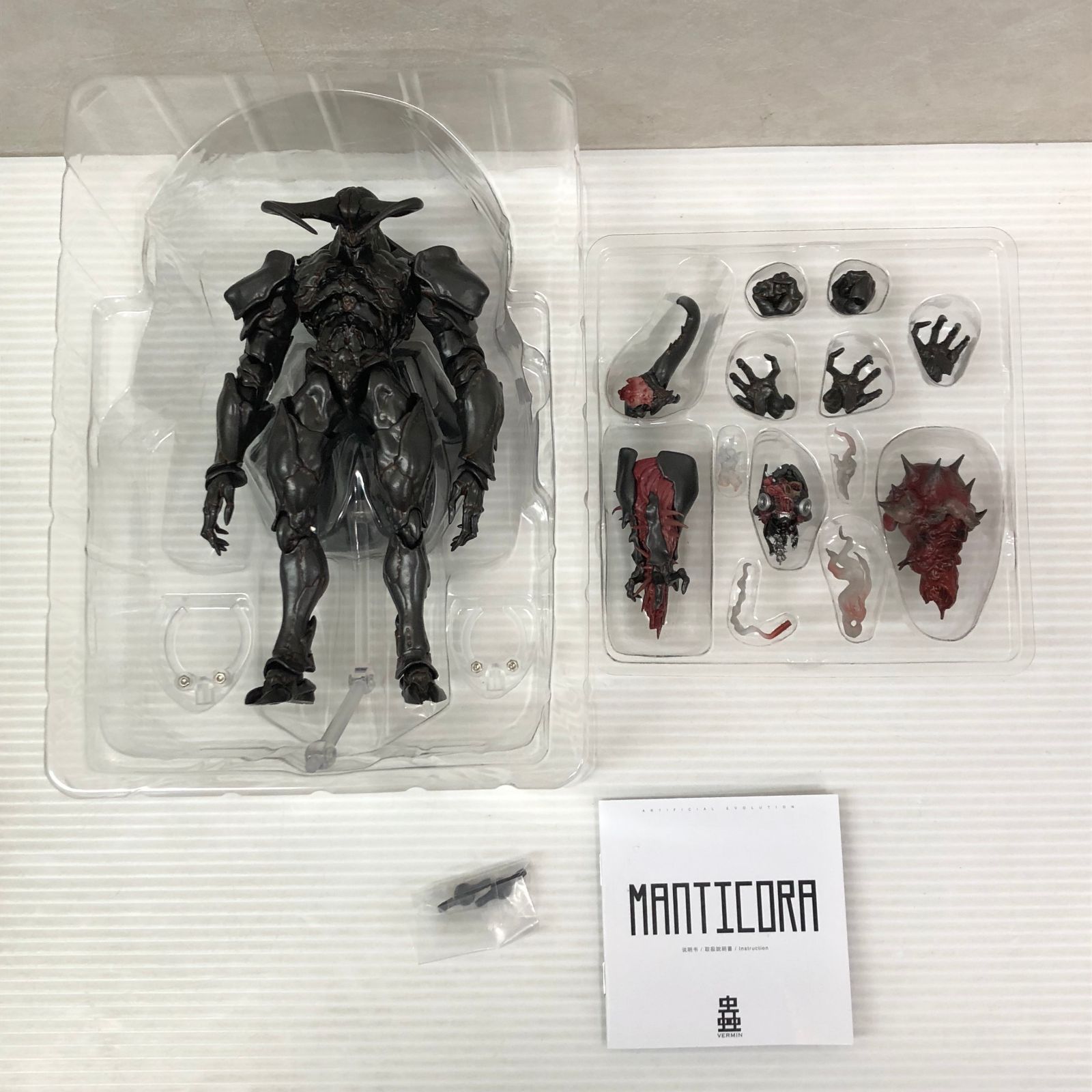 蟲シリ一ズ 人工進化実験体 B0199 マンティコラ ジャンク品