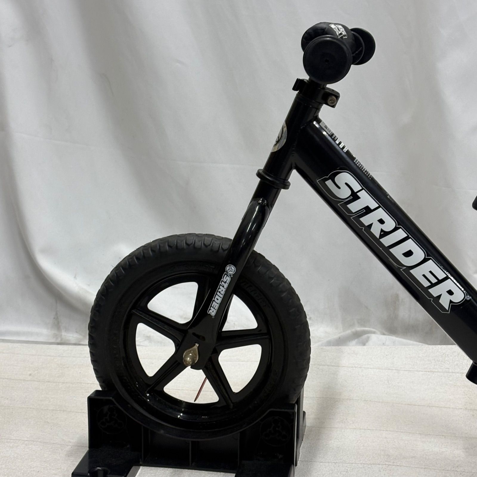 STRIDER ストライダー スポーツモデル 12インチ ブラックバランス 