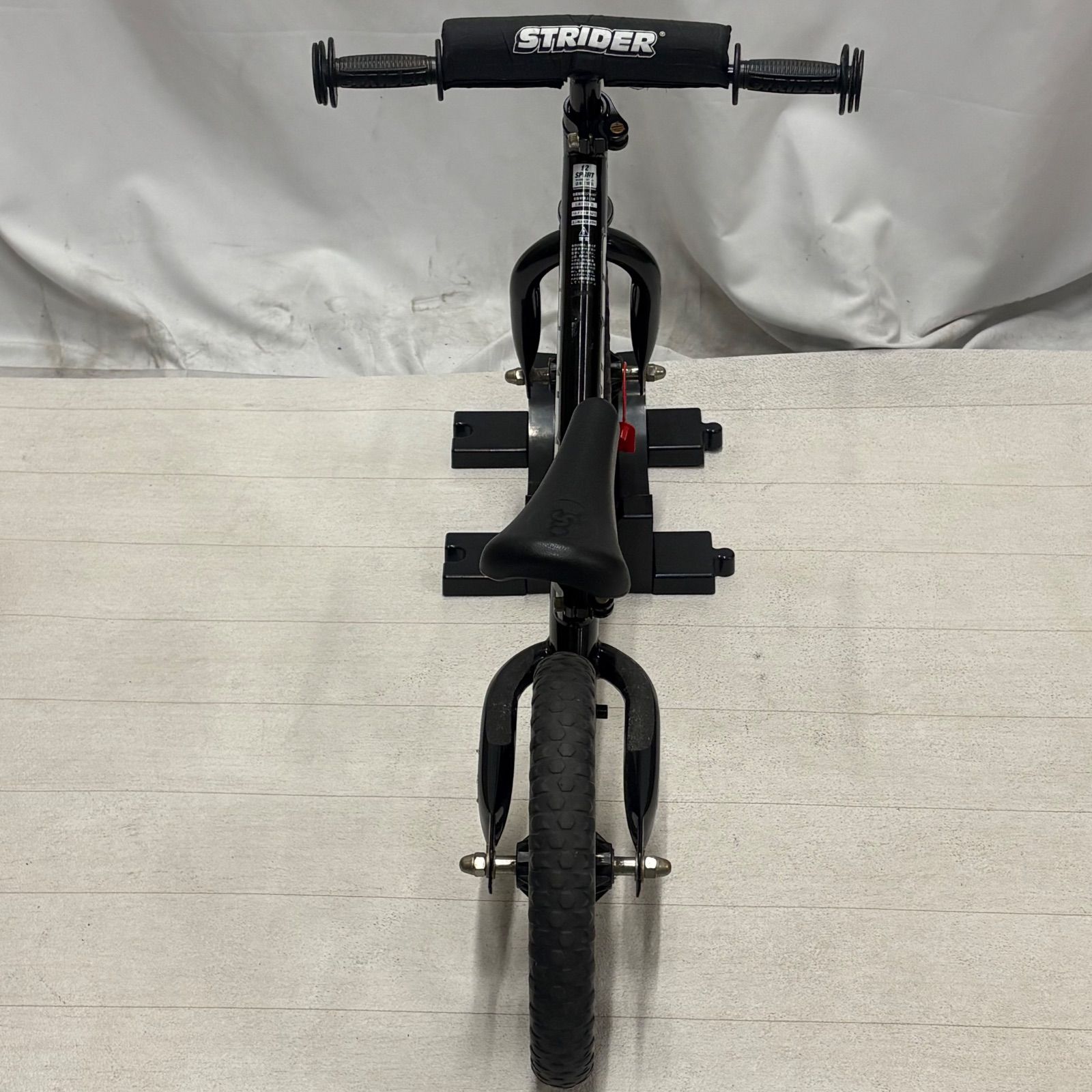 STRIDER ストライダー スポーツモデル 12インチ ブラックバランス 