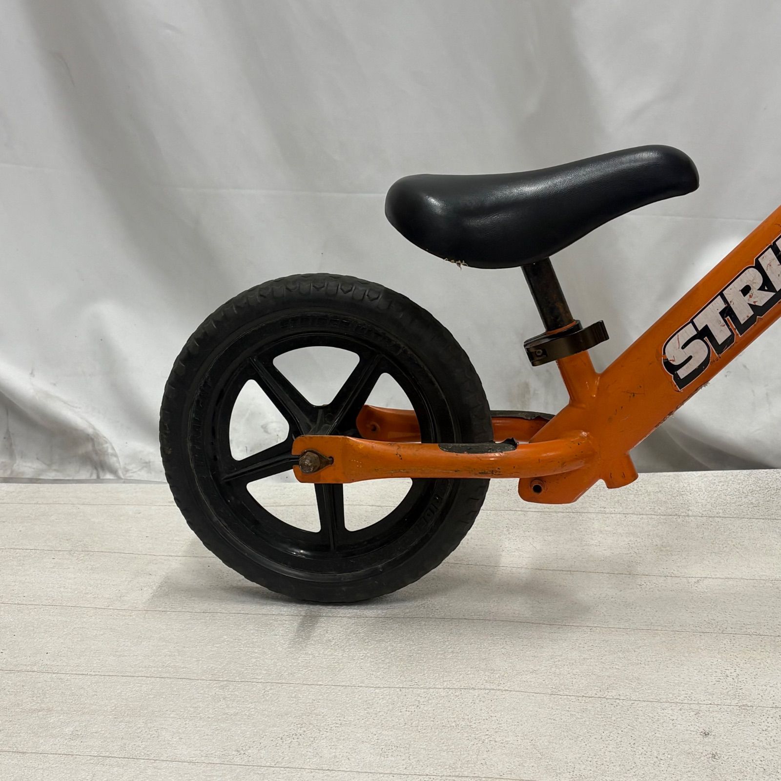 STRIDER ST-J4 ストライダー オレンジバランスバイク・ペダルなし