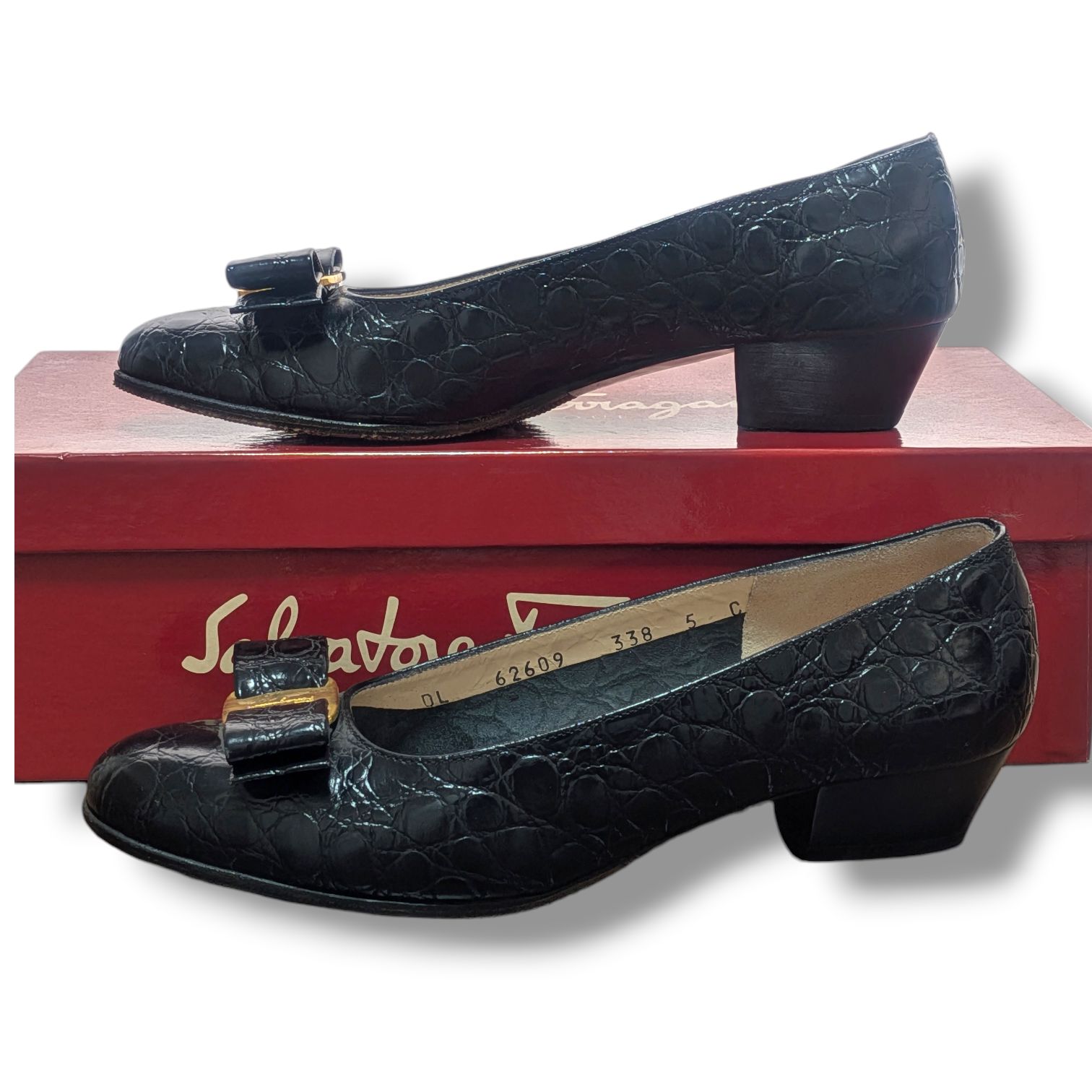 Salvatore Ferragamo サルヴァトーレフェラガモ パンプス 型押し 