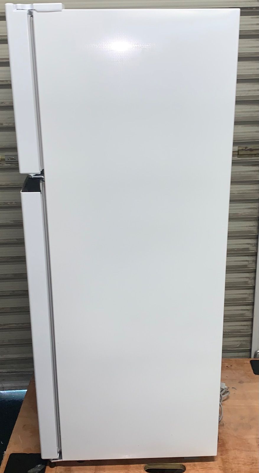 3r44. Hisense 120L 冷蔵庫 HR-B12E2W 2023年製 - メルカリ