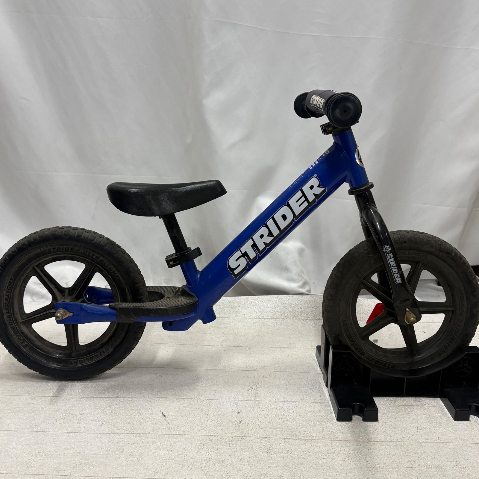 人気】STRIDER バランスバイク ブルー 12インチ SPORT スポーツ 