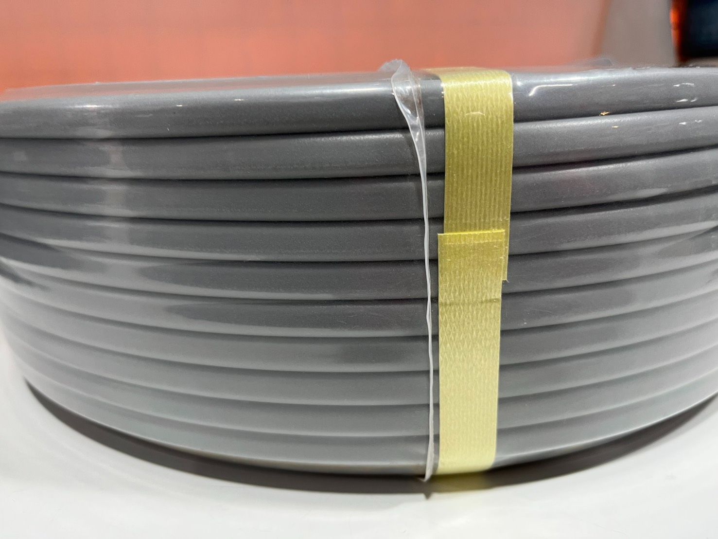 ○ 未使用 VVFケーブル 2.0mm×2芯 100m巻 LFV-R 富士電線