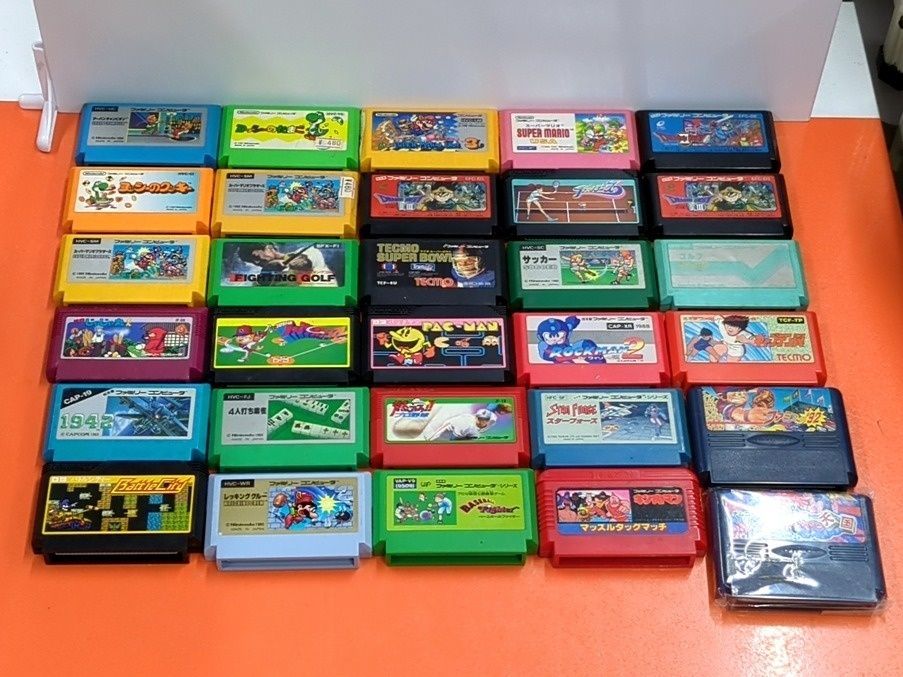 ■ファミコン　ソフトのみ　30点　まとめ売り　バトルシティ　パックマン　ロックマン2　忍者じゃじゃ丸くん　スターフォース　等　Loose　Authentic　Japan Import