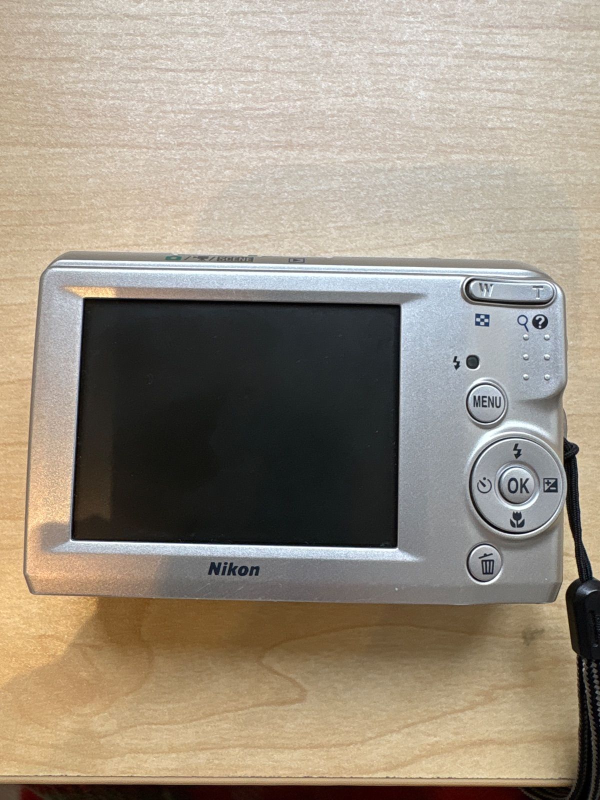Nikon（ニコン） COOLPIX L19 動作確認済み - メルカリ