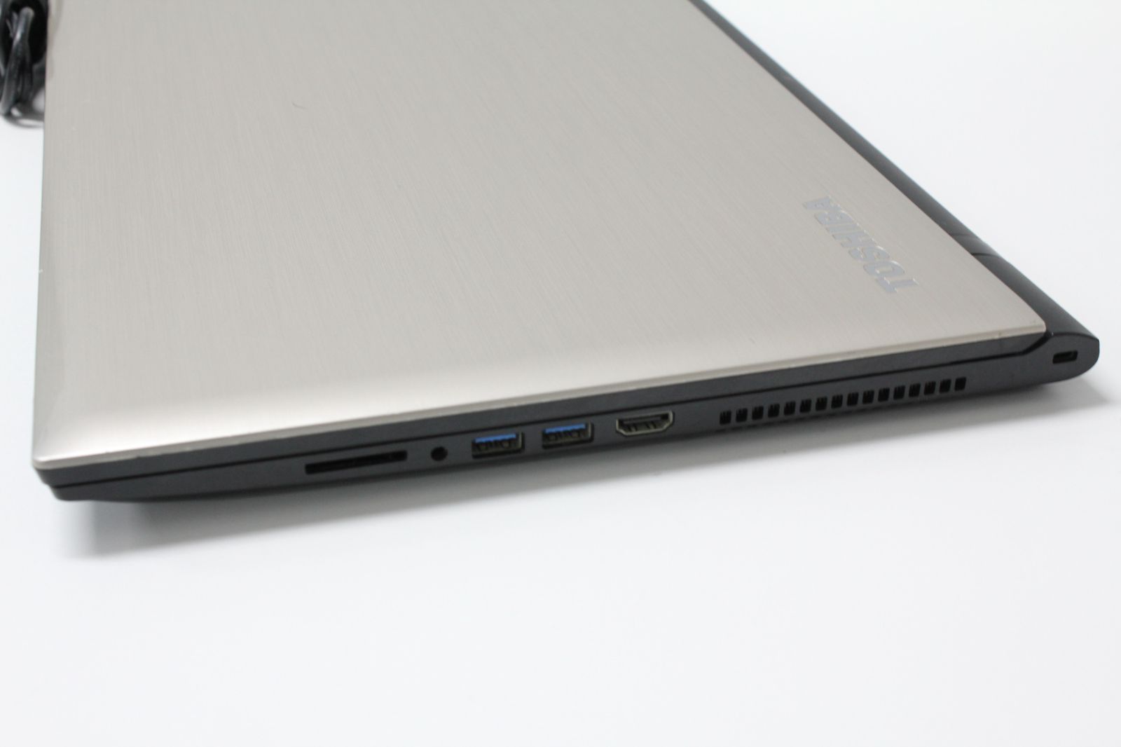 TOSHIBA 東芝 ノートパソコン BX/67TG SSD256GB メモリ8 【公式通販】