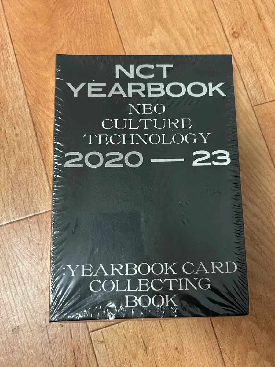 未開封) エヌシーティー NCT YEARBOOK - Card Collecting