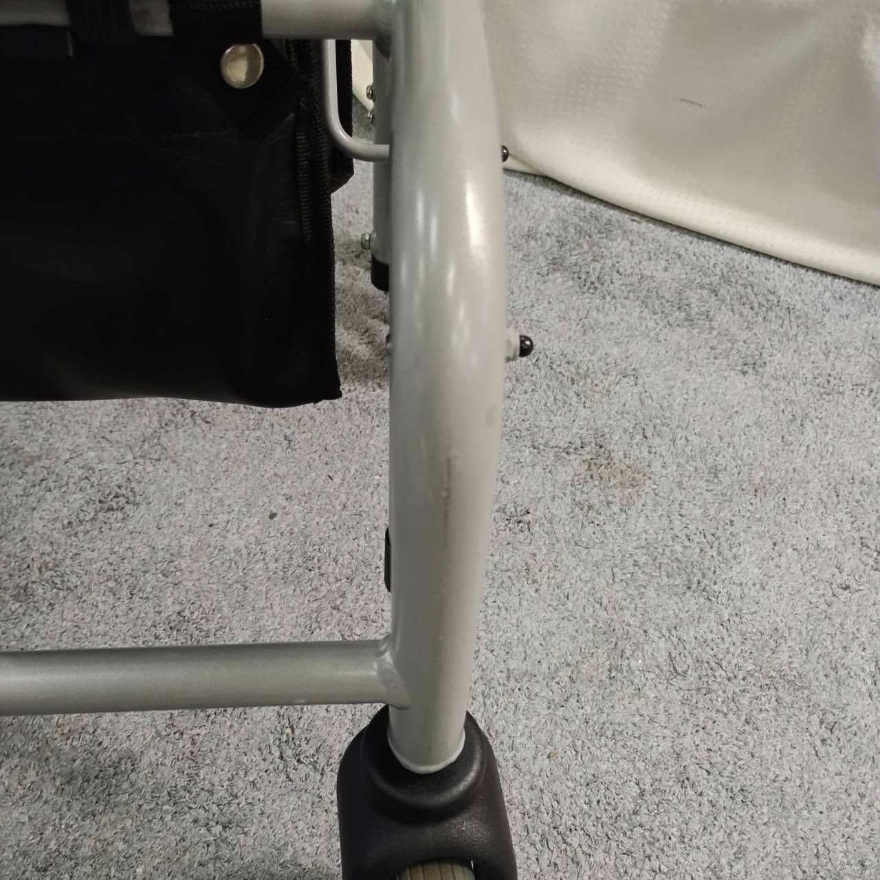 HK-5830)ウェルパートナーズ ラビット WA-2 前腕支持型 歩行補助車 