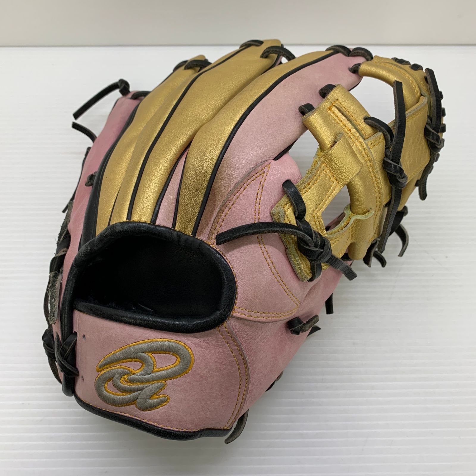 ドナイヤ Donaiya  軟式 大人 一般 内野手用 グローブ グラブ 右投げ DA2017 中古品  野球 8116 ドナイヤ Donaiya 軟式 大人 一般 内野手用 グローブ グラブ 右投げ