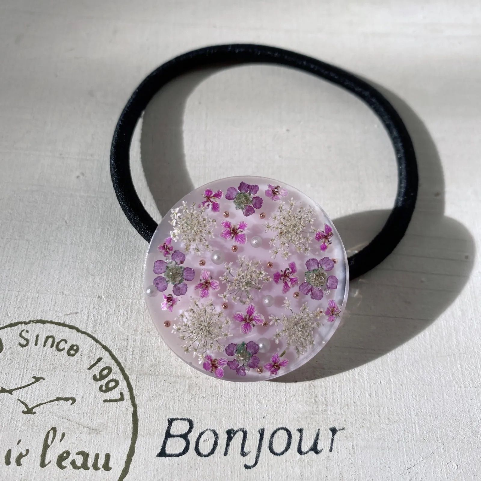 再販×】レジン ヘアゴム 小花 ハンドメイド・手芸 ヘアアクセサリー