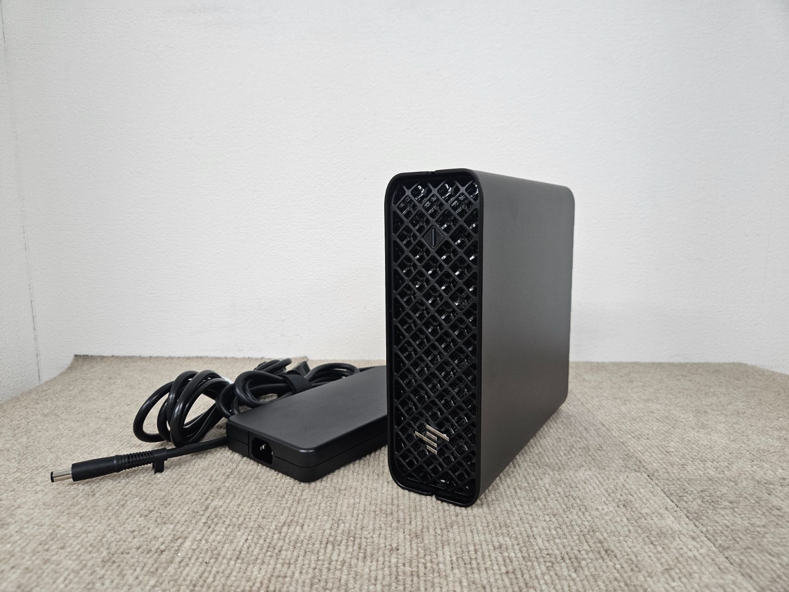 超小型ワークステーション HP Z2 Mini G9(新型) Intel Core i7-14700(14世代) 32GB DDR5 M.2 1TB NVIDIA Quadro T1000 8GBモデル