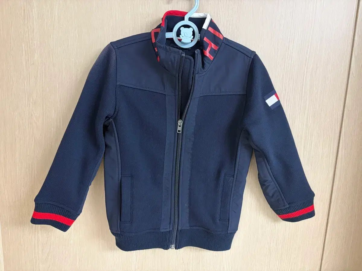 トミーヒルフィガー ネイビー 男の子 起毛 ジャケット XS (4-5歳)