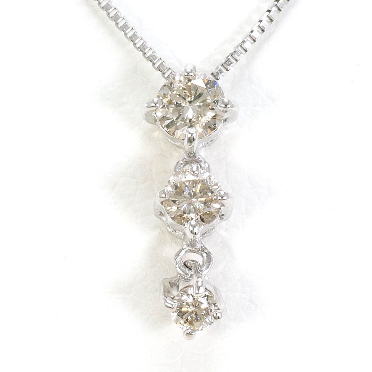 K18WG ネックレス ダイヤモンド 0.20ct 総重量約1.4g 約40cm - メルカリ